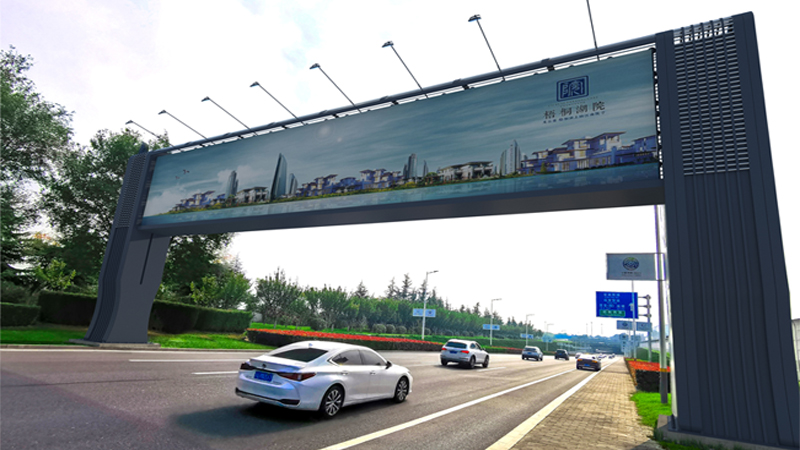 跨公路龙门架广告